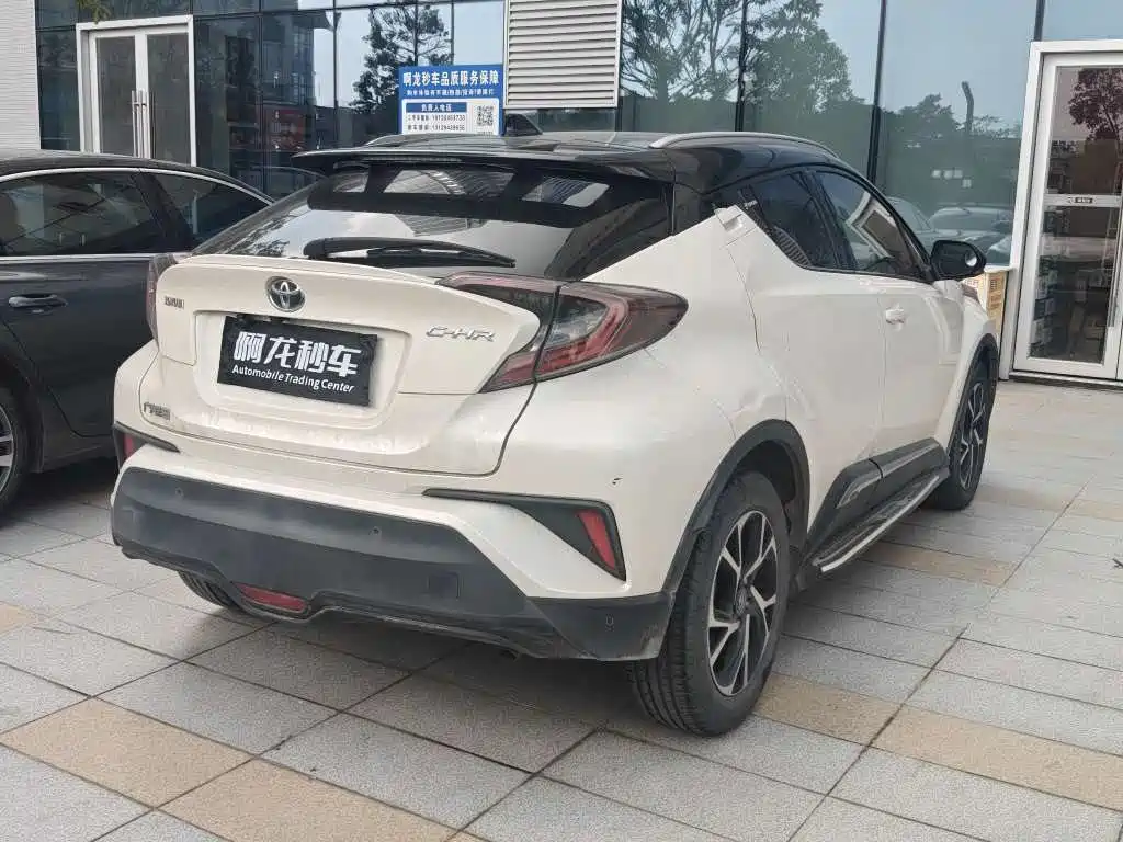 Toyota C-HR — миниатюра 8