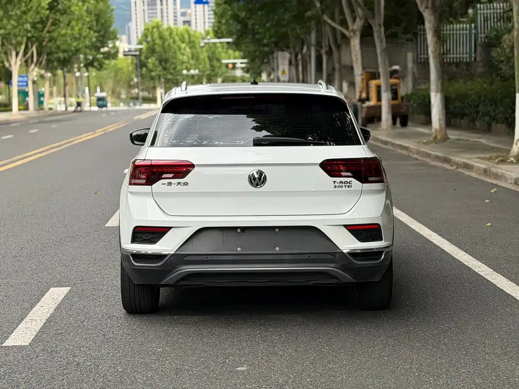 Volkswagen T-Roc 2018 230TSI DSG V