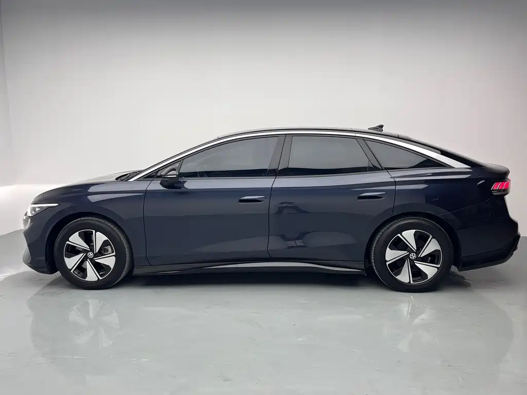 VOLKSWAGEN ID.7 VIZZION