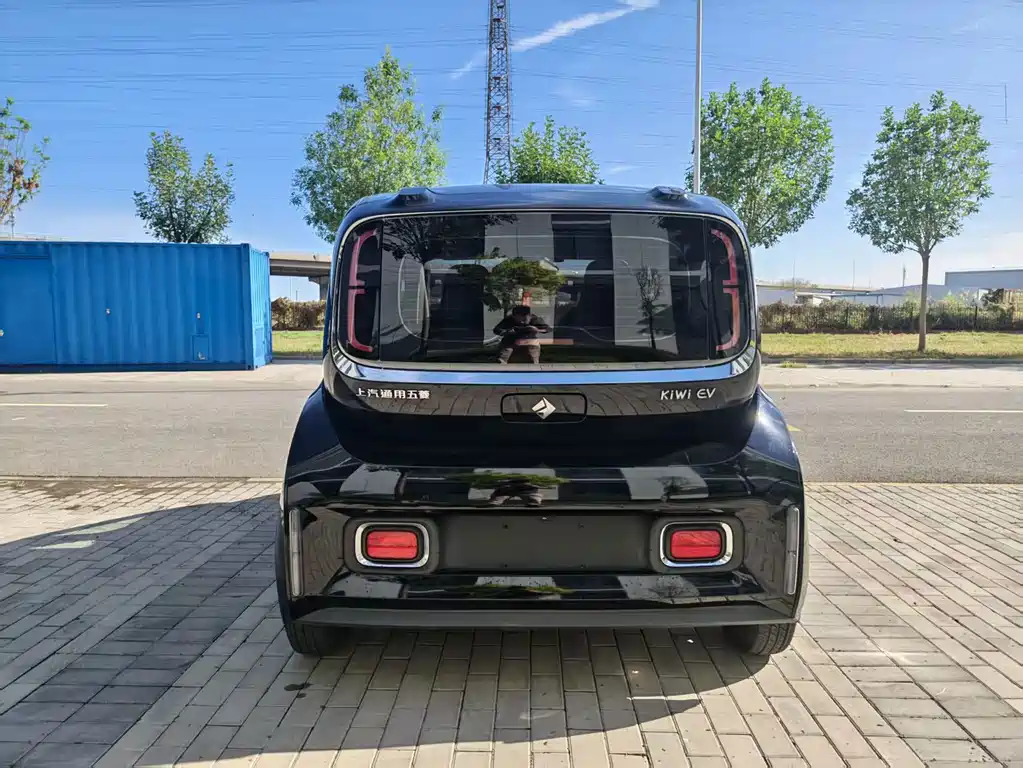 Baojun KiWi EV — миниатюра 9