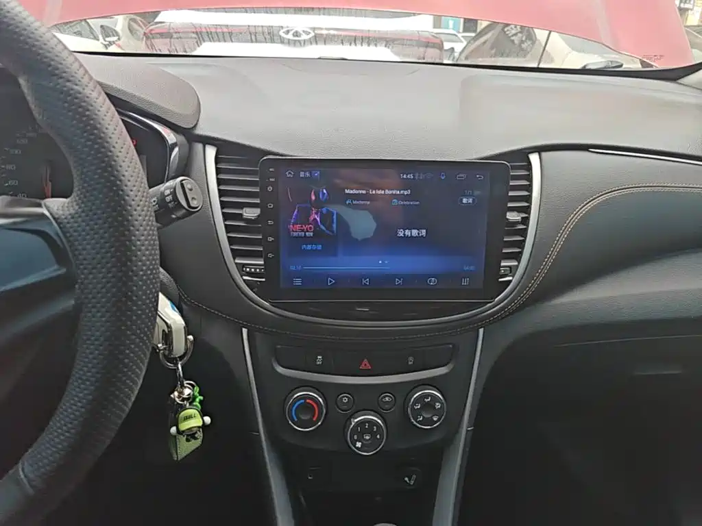 Chevrolet Trax — миниатюра 13