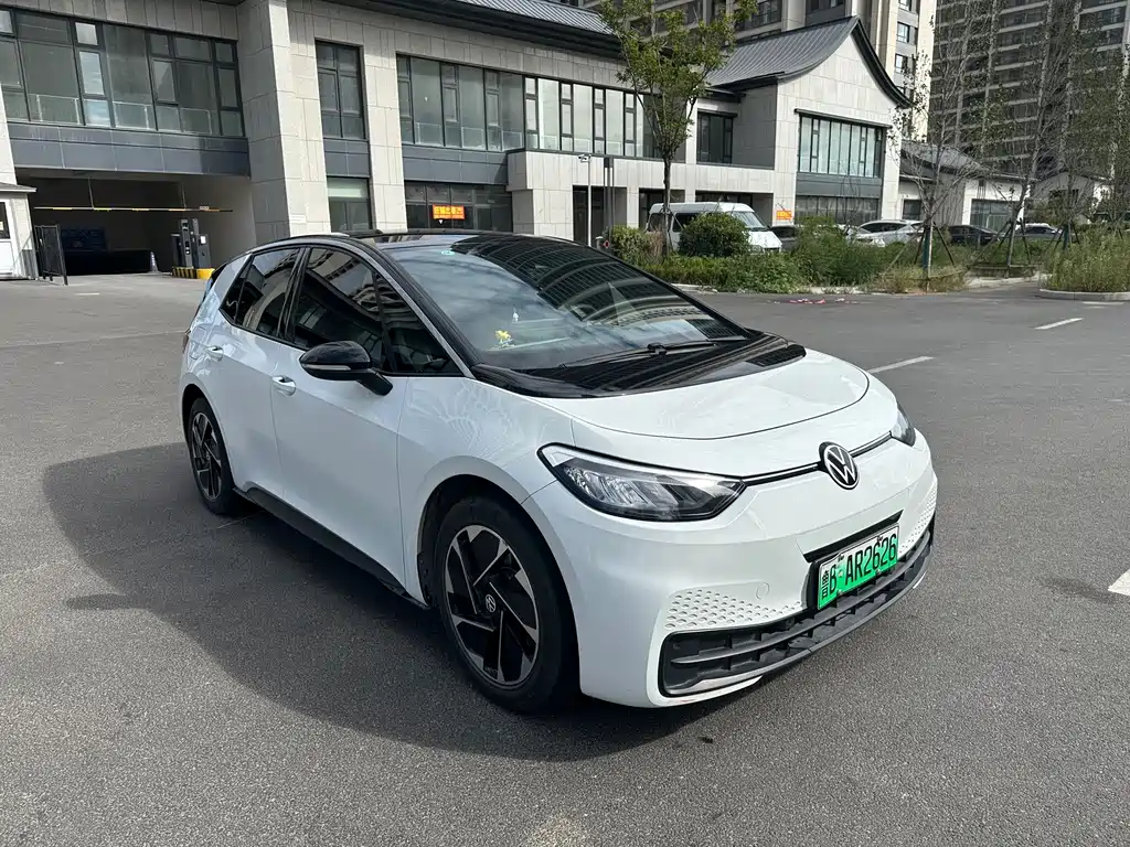 Volkswagen ID.3 — миниатюра 2