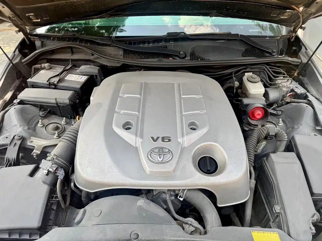 Toyota Reiz — миниатюра 7