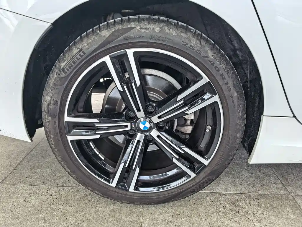 BMW 3 Series — миниатюра 19