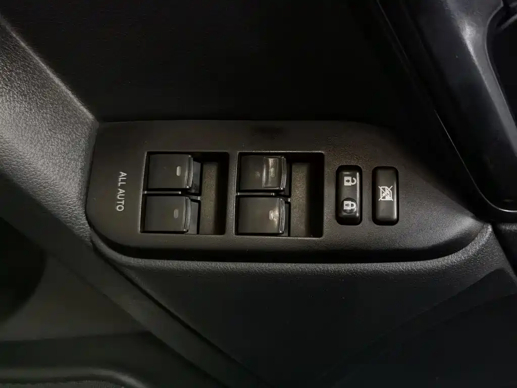 Toyota Prado — миниатюра 9