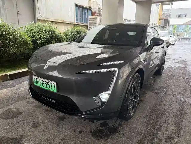 2025 Avatr 11