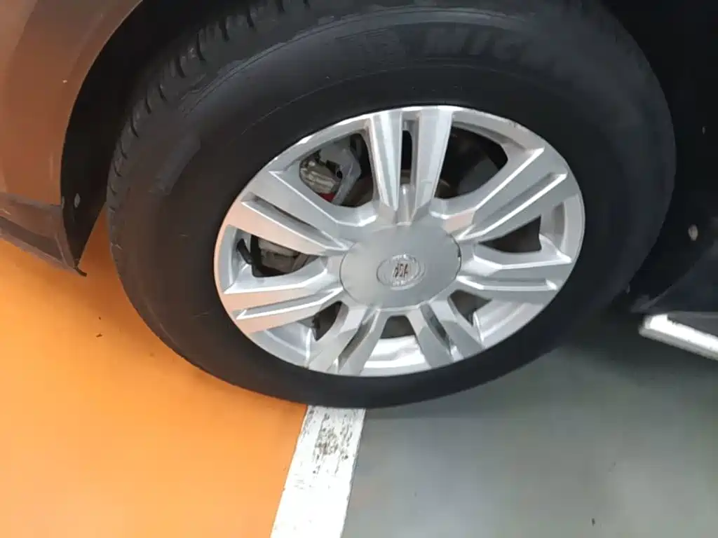 Cadillac SRX — миниатюра 23