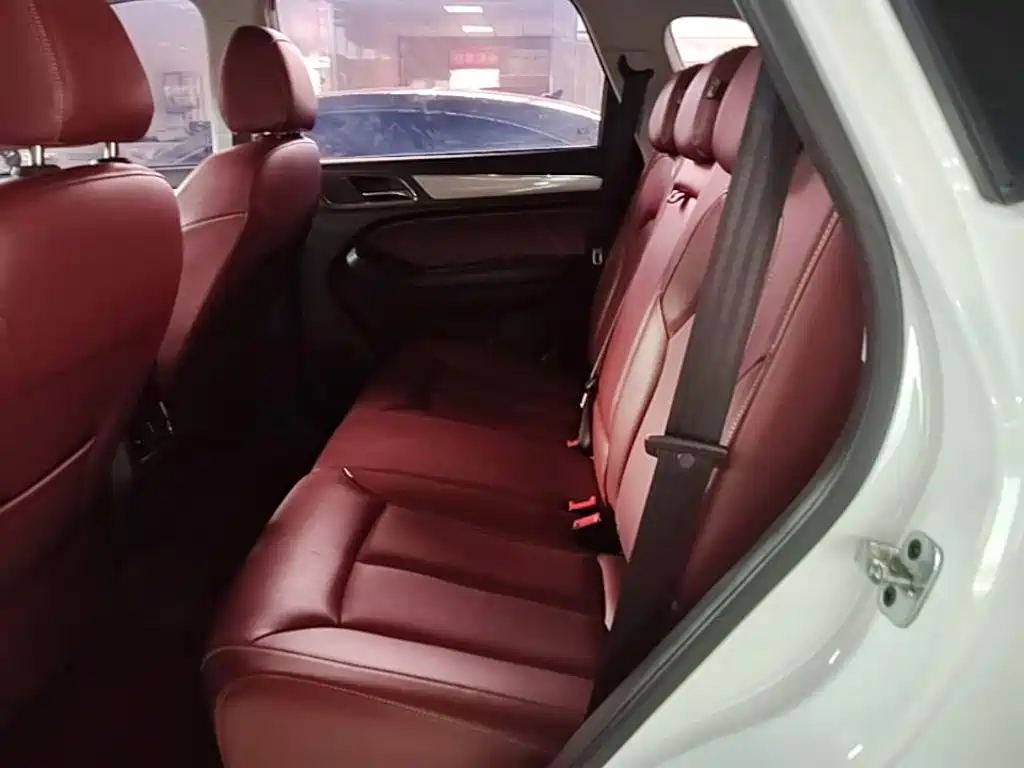 Roewe RX5 — миниатюра 17