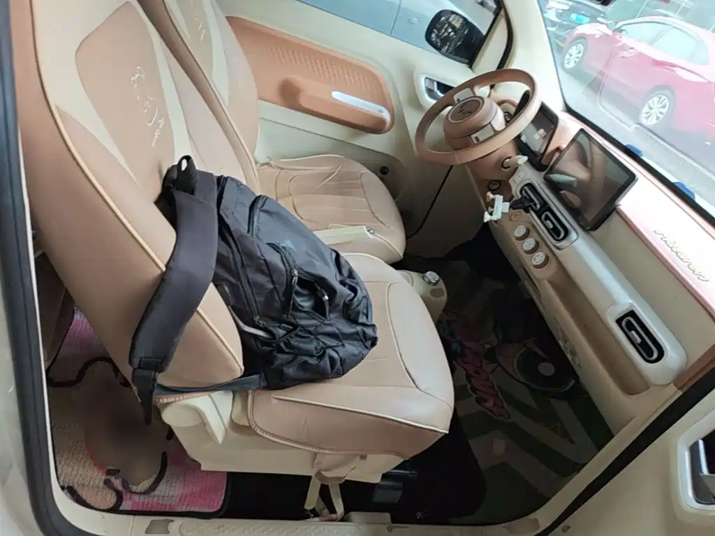 Wuling MINIEV — миниатюра 25