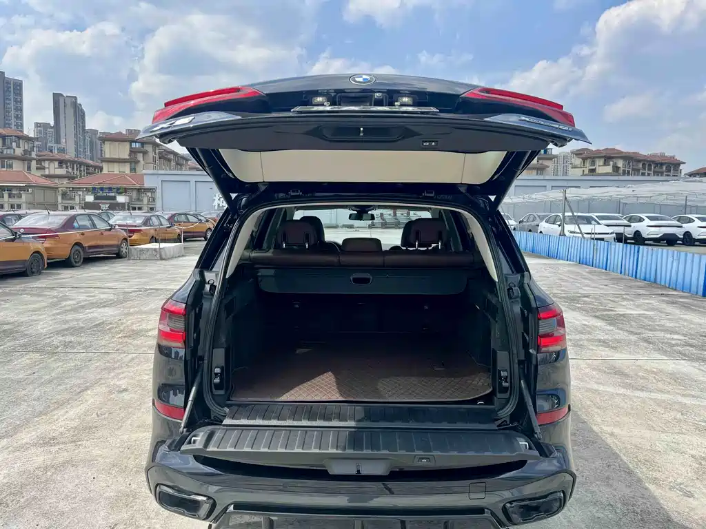 BMW X5 (Import) — миниатюра 14