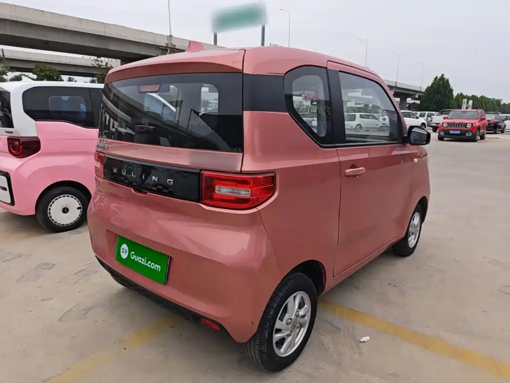 Wuling MINIEV — миниатюра 7