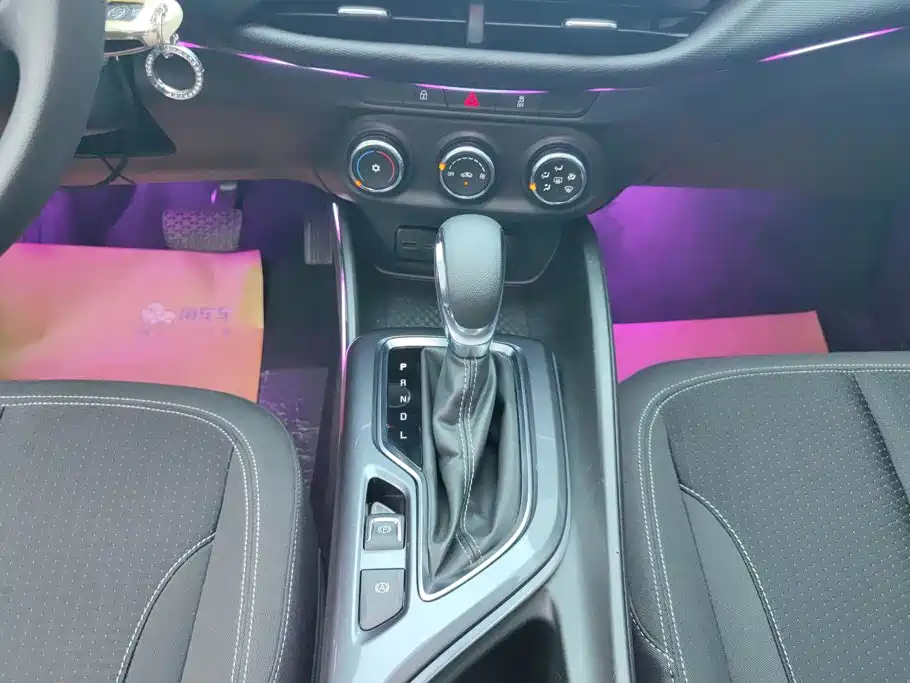Buick Verano — миниатюра 16