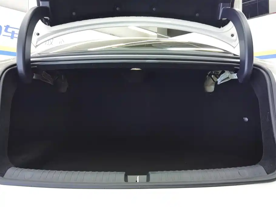 BYD Seal 06 06 2026 DM-i 128KM Luxury