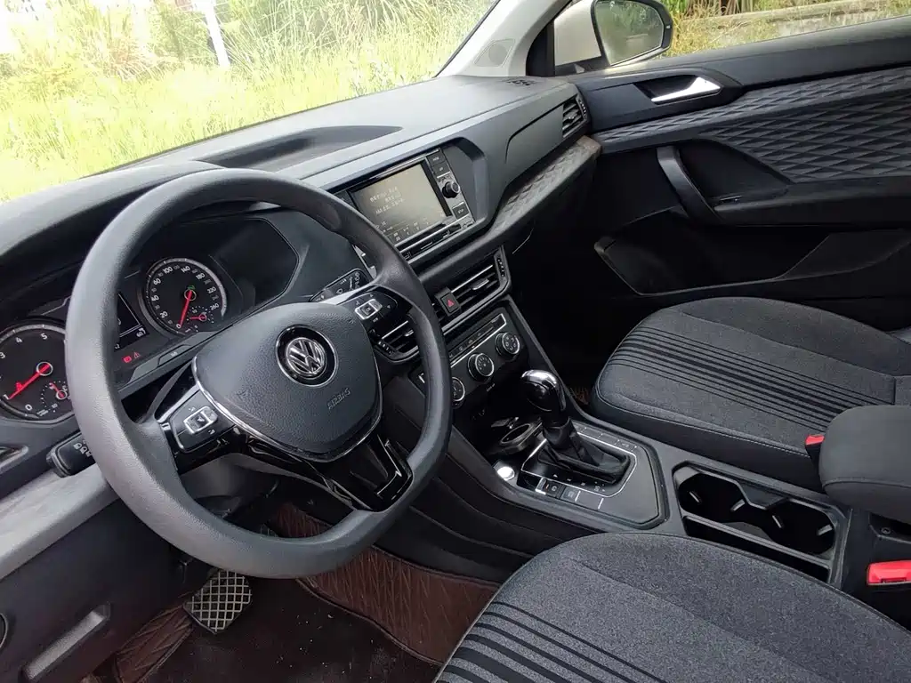 Volkswagen Tharu — миниатюра 5