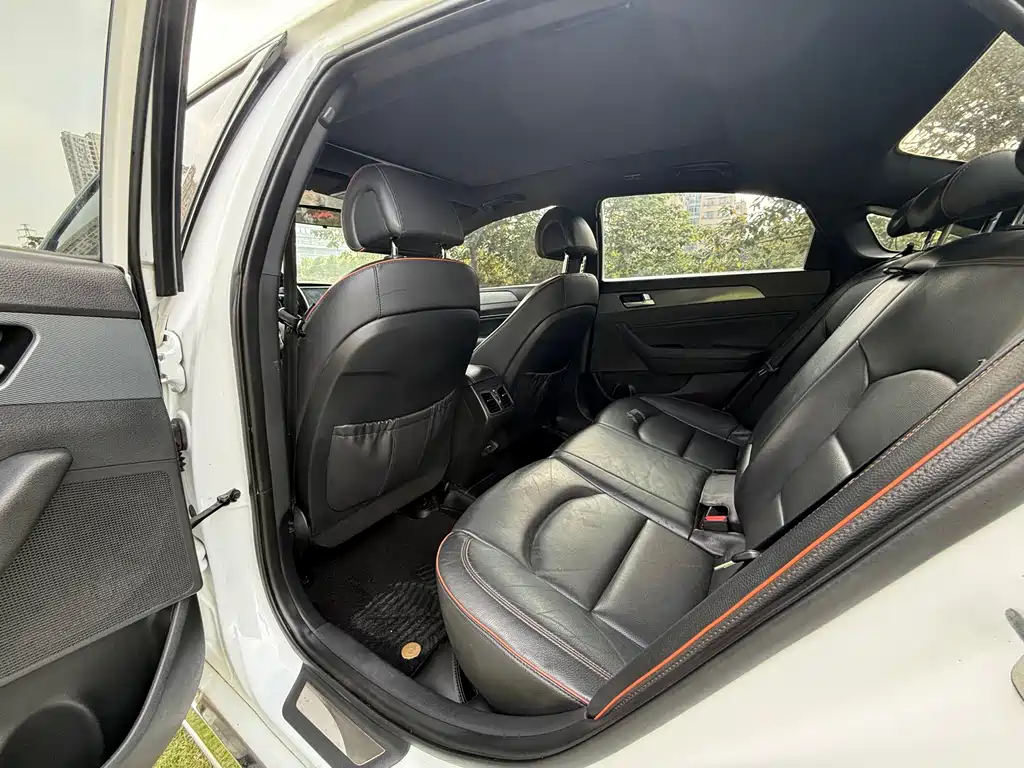 Hyundai Sonata — миниатюра 8