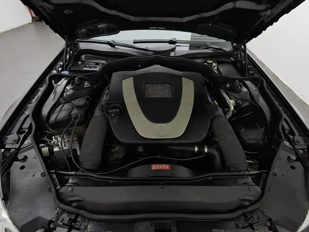 Mercedes-Benz SL-Class — миниатюра 6