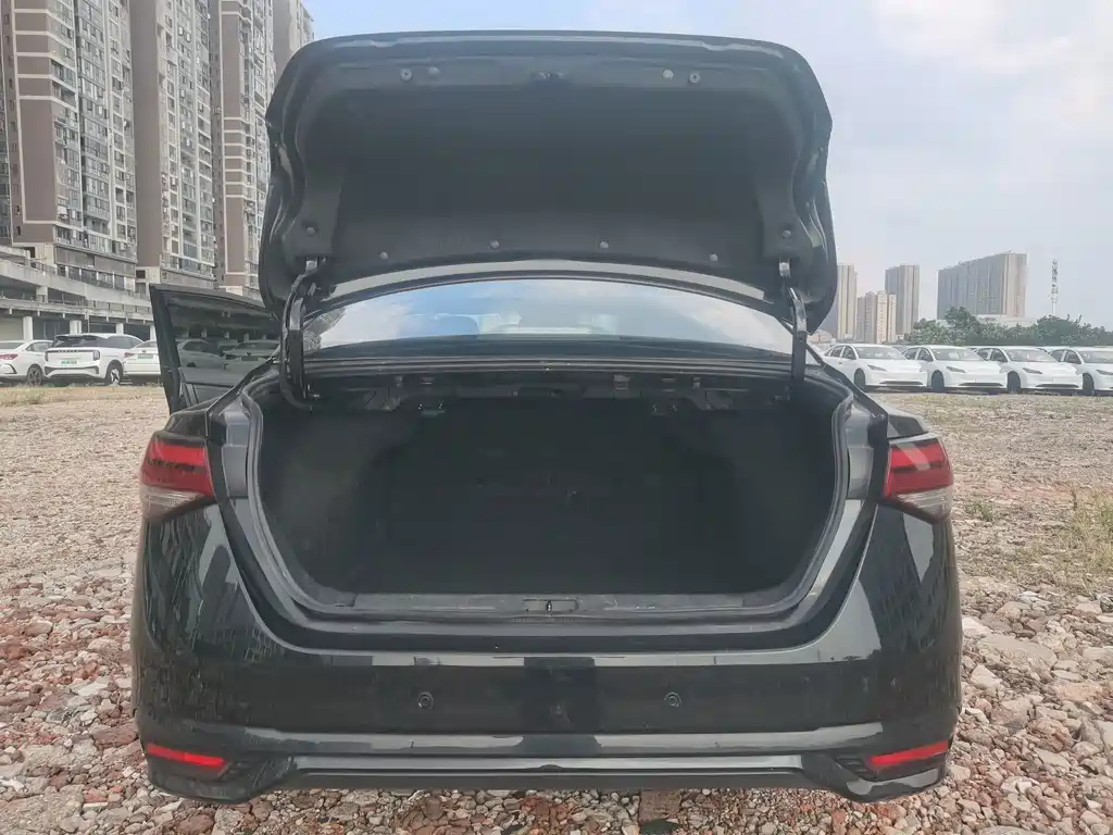 Nissan Sylphy — миниатюра 11