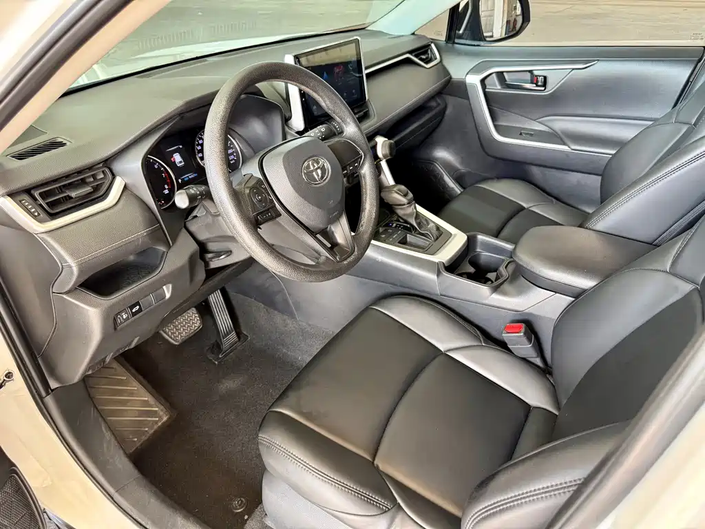 Toyota Wildlander — миниатюра 8