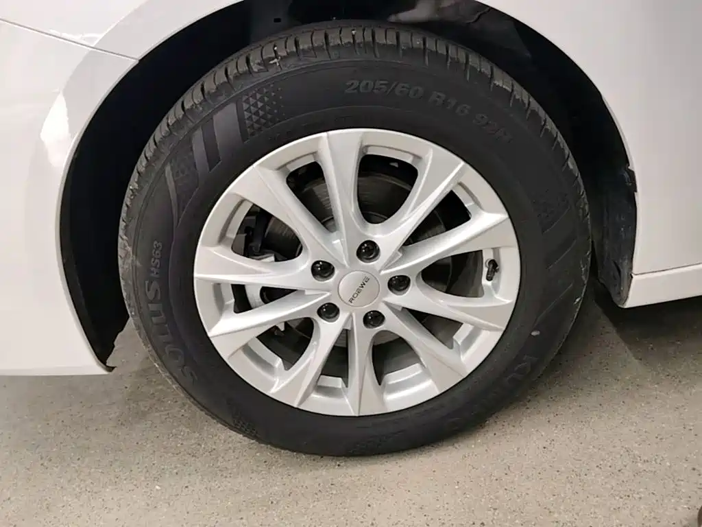 Roewe i5 — миниатюра 23