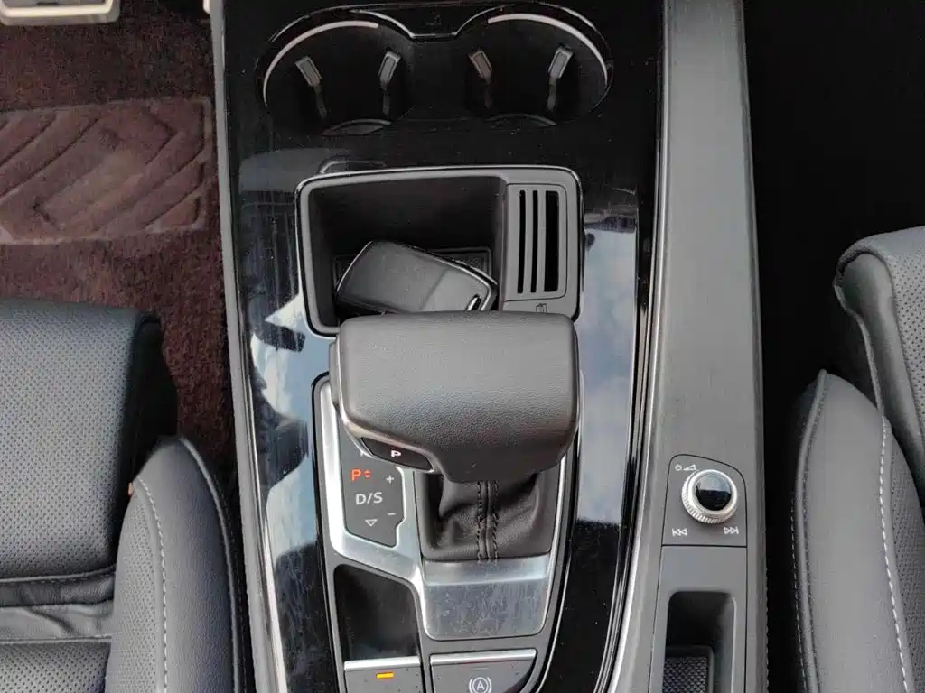 Audi A4L — миниатюра 9