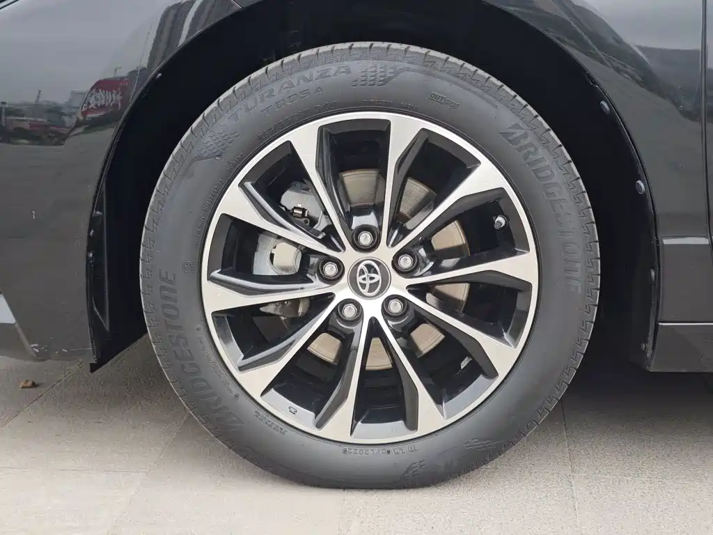 Toyota Avalon — миниатюра 14