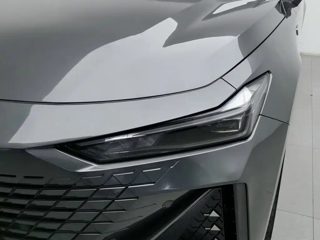 Changan UNI-V iDD — миниатюра 7