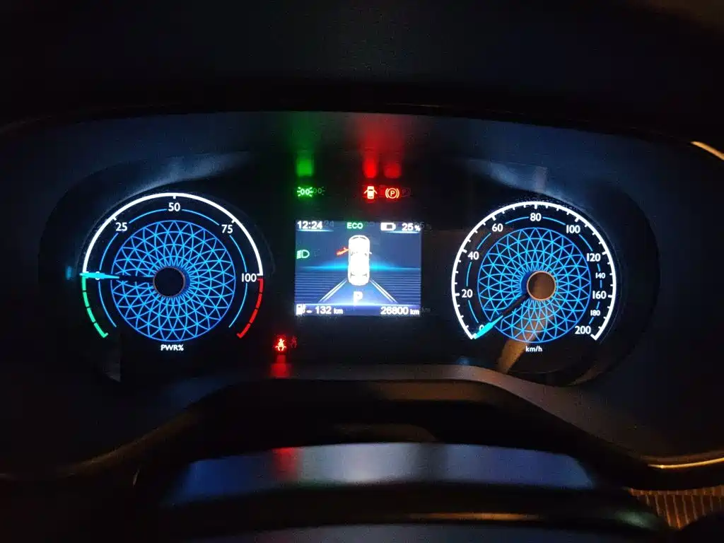 Hongqi Hongqi E-QM5 — миниатюра 12