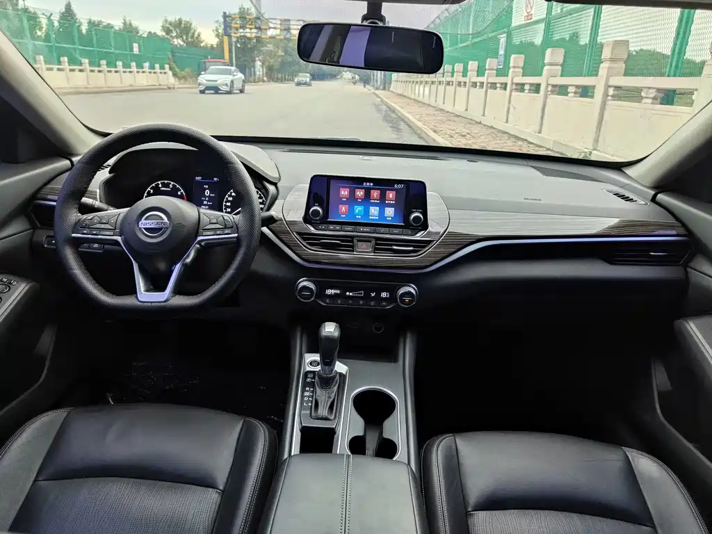 Nissan Teana — миниатюра 10