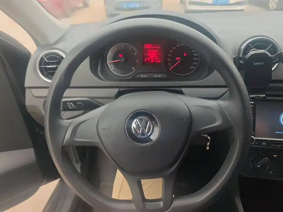 Volkswagen Jetta — миниатюра 15
