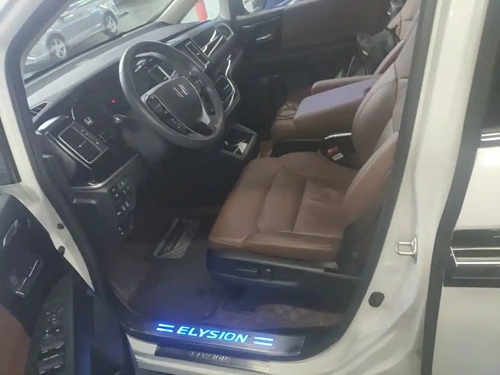 Honda Elysion — миниатюра 15