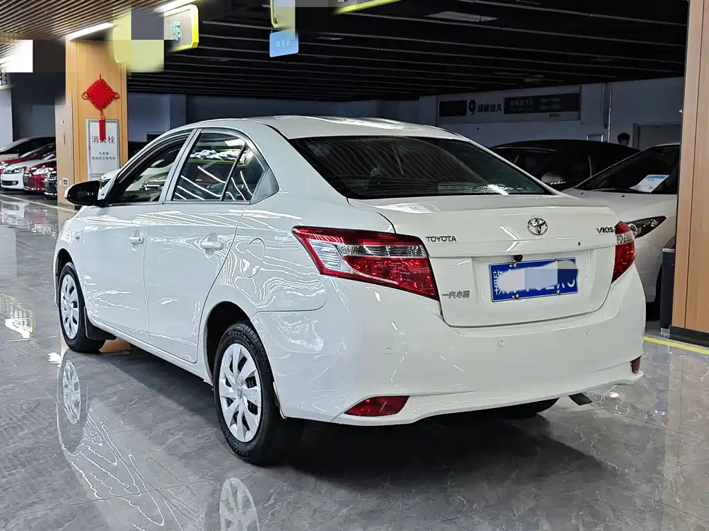 Toyota Vios — миниатюра 7