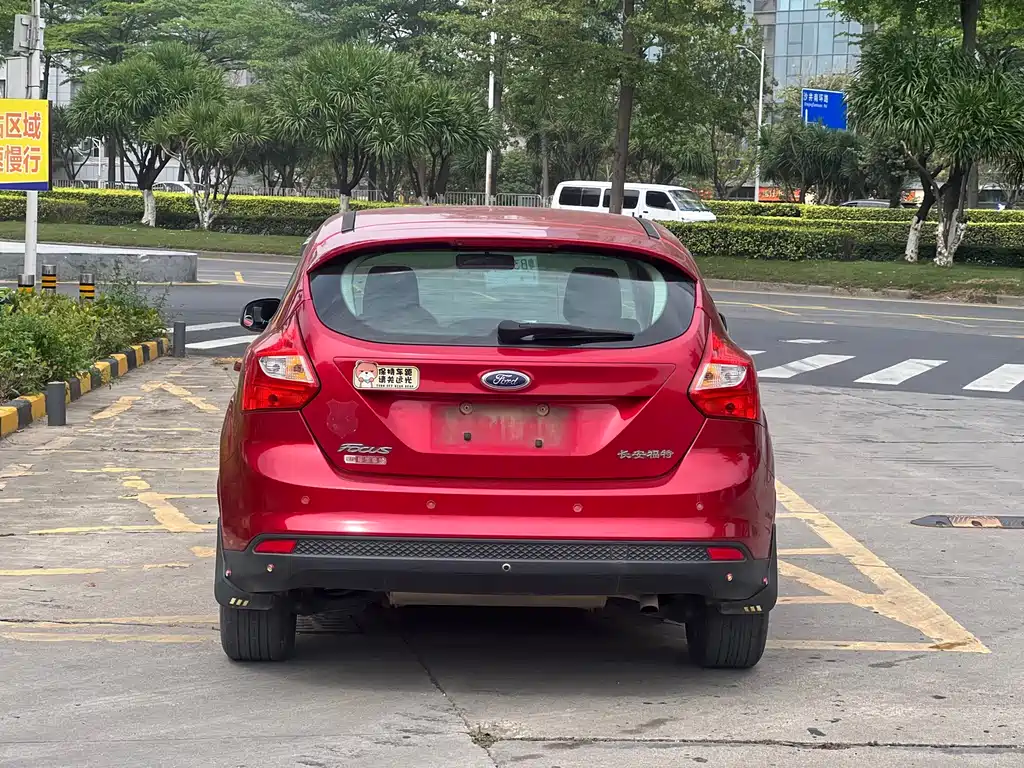 Ford Focus 2012 1.6L AT Comfort