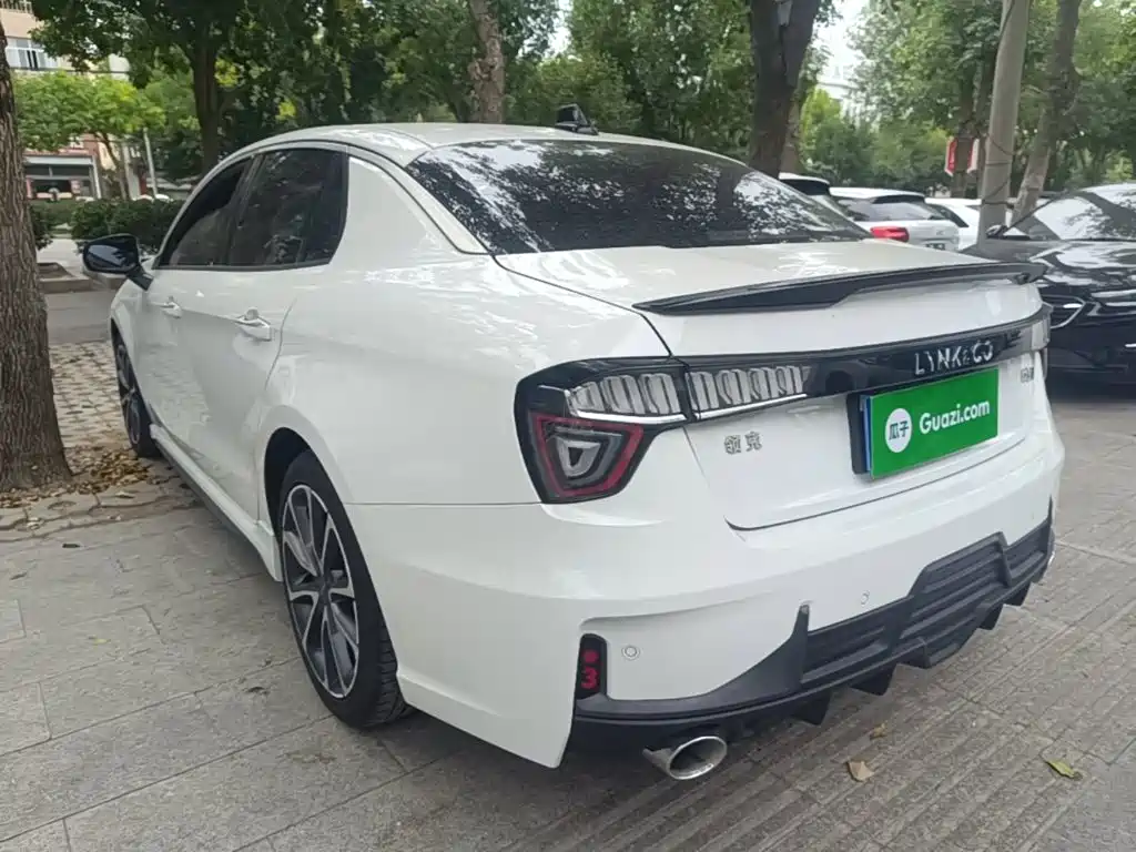 Lynk & Co 03 — миниатюра 5