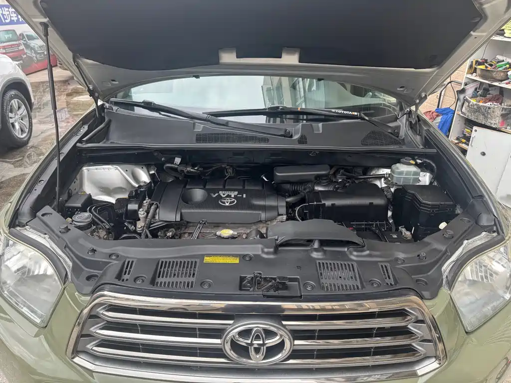 Toyota Highlander — миниатюра 16