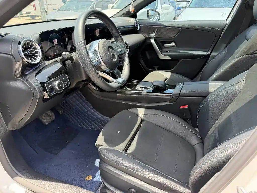 Mercedes-Benz A-Class A 2021 A 200 L Sport Fashion
