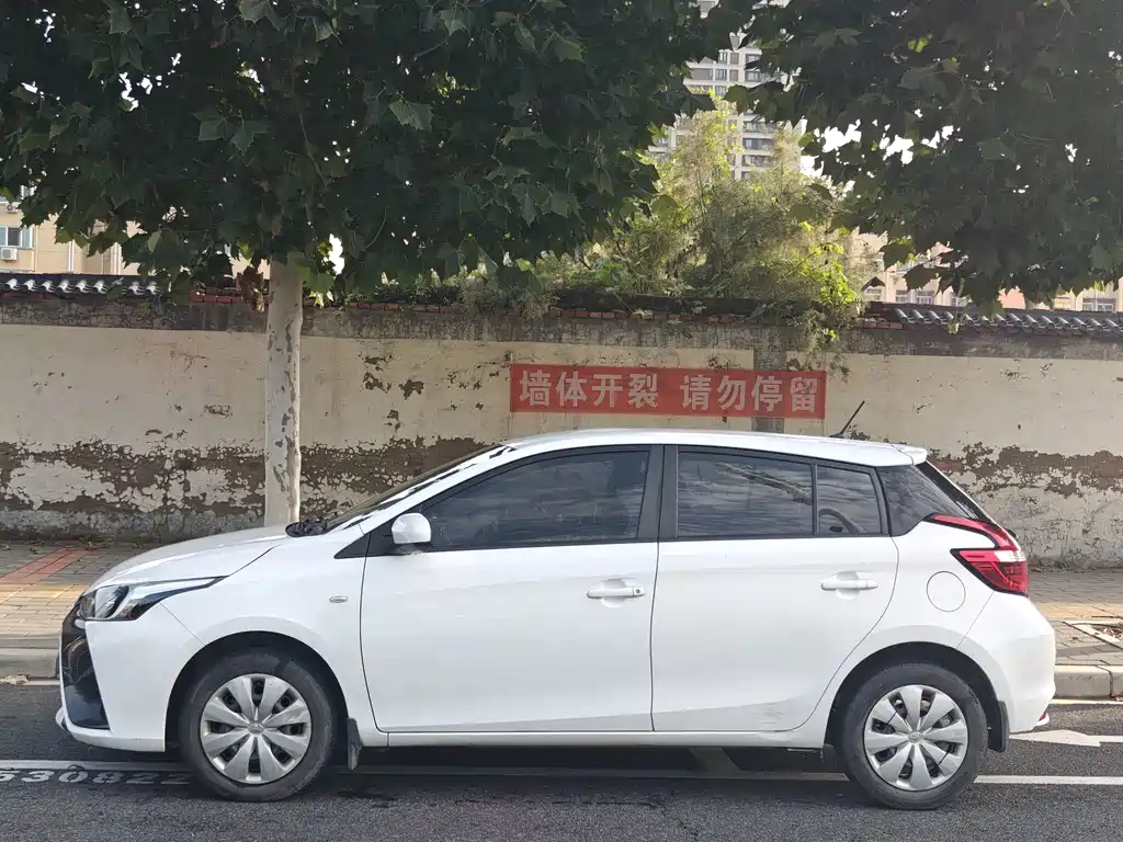 Toyota Yaris L — миниатюра 16