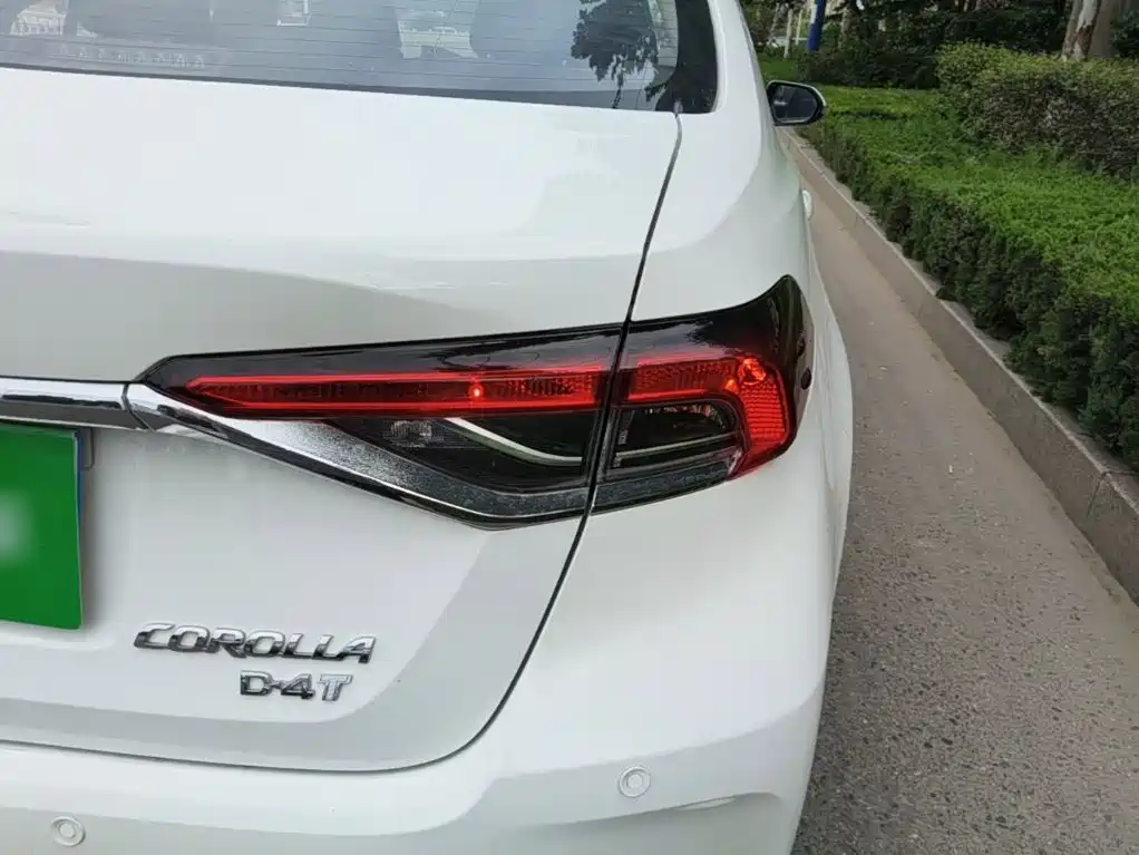 Toyota Corolla — миниатюра 8