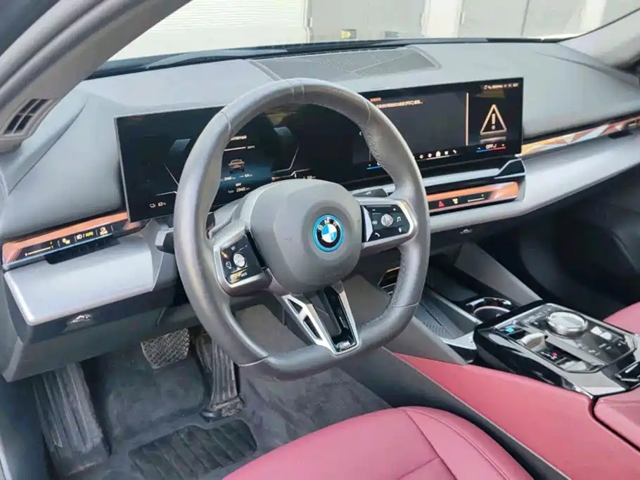 BMW i5 — миниатюра 8