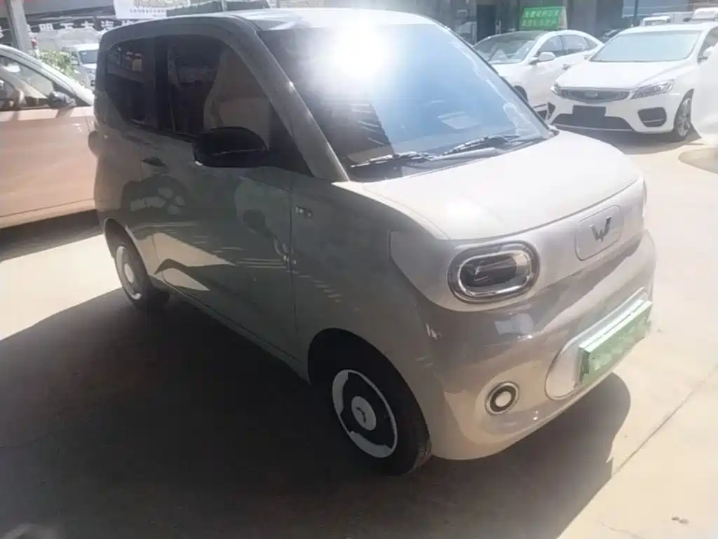 Wuling MINIEV — миниатюра 4