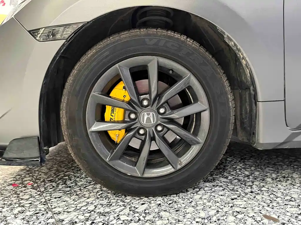 Honda Civic — миниатюра 15