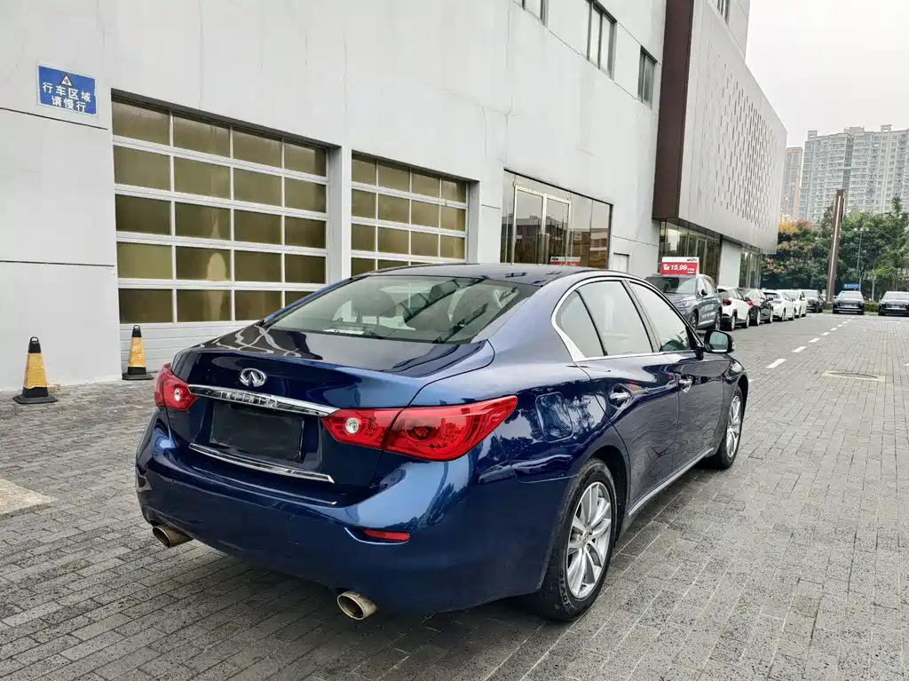 Infiniti Q50L — миниатюра 6