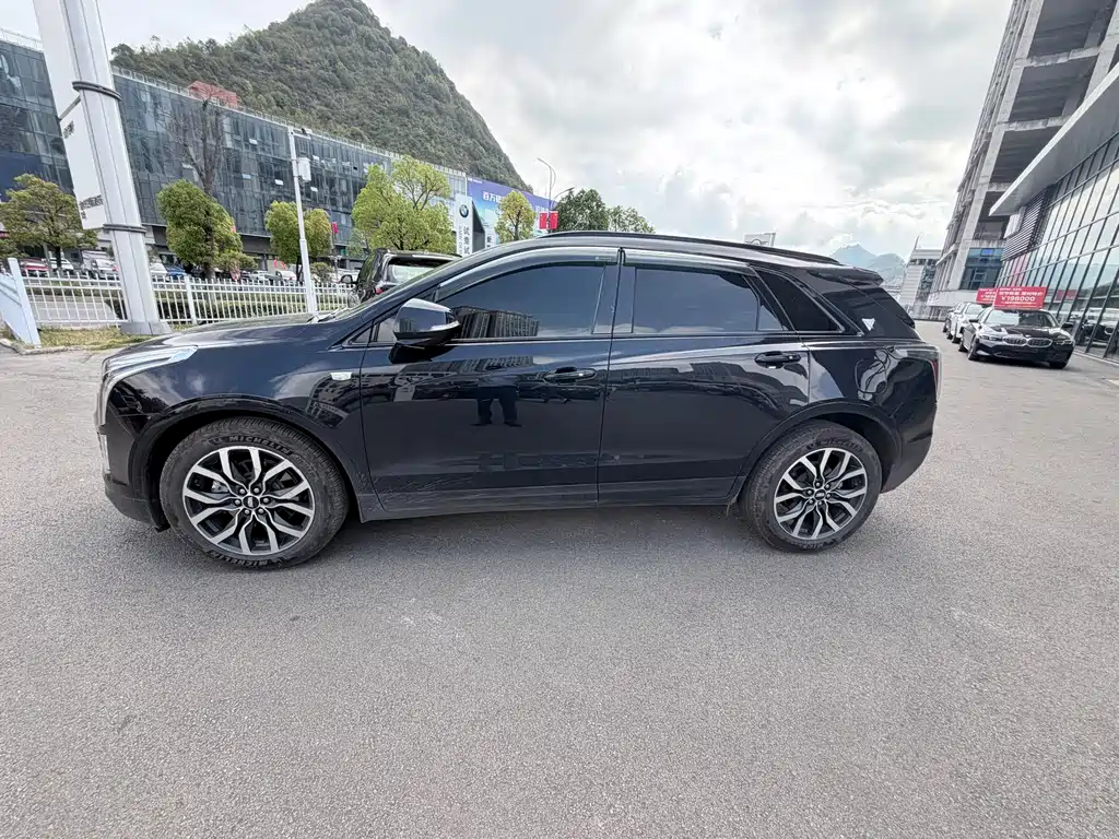 Cadillac XT5 — миниатюра 3