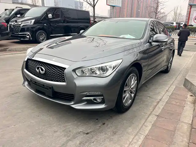 INFINITI Q50L