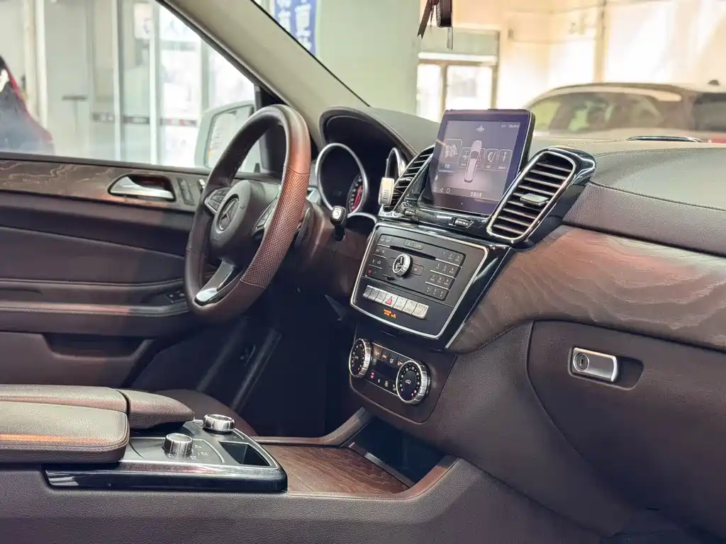 Mercedes-Benz GLE 2017 GLE 320 4MATIC Luxury