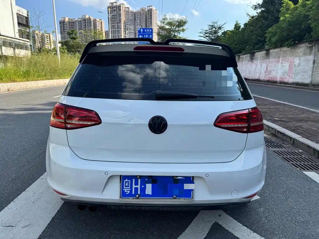 Volkswagen Golf — миниатюра 4