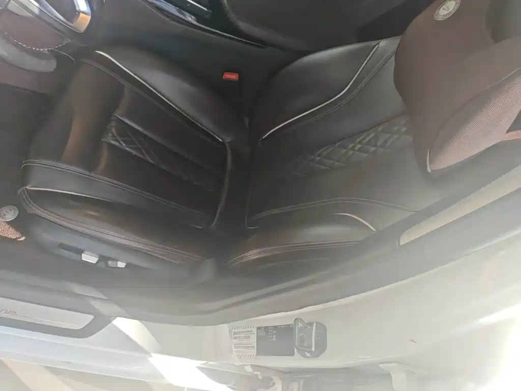 BMW 5 Series — миниатюра 15