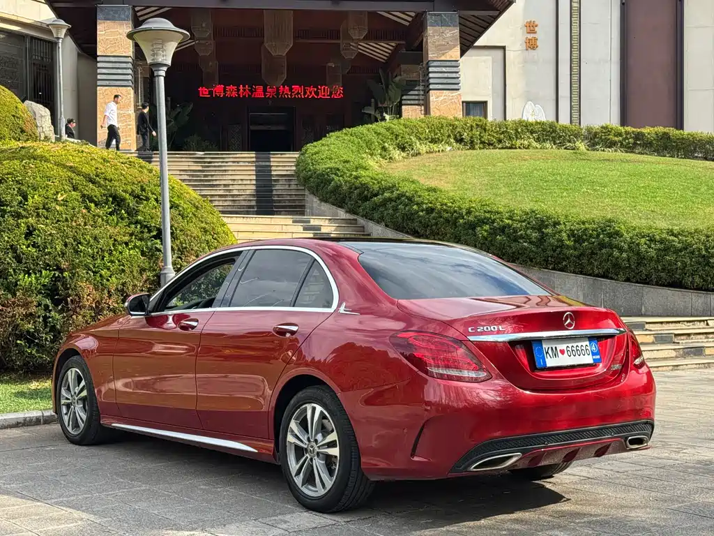 Mercedes-Benz C-Class — миниатюра 6