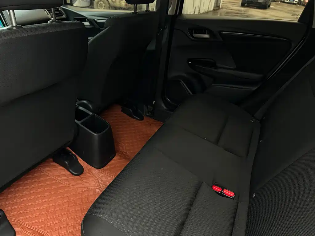 Honda Fit — миниатюра 11