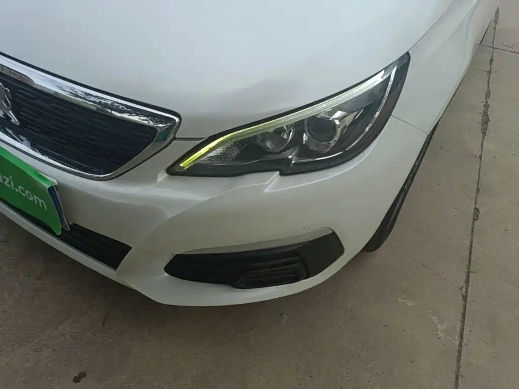 Peugeot 308 — миниатюра 24