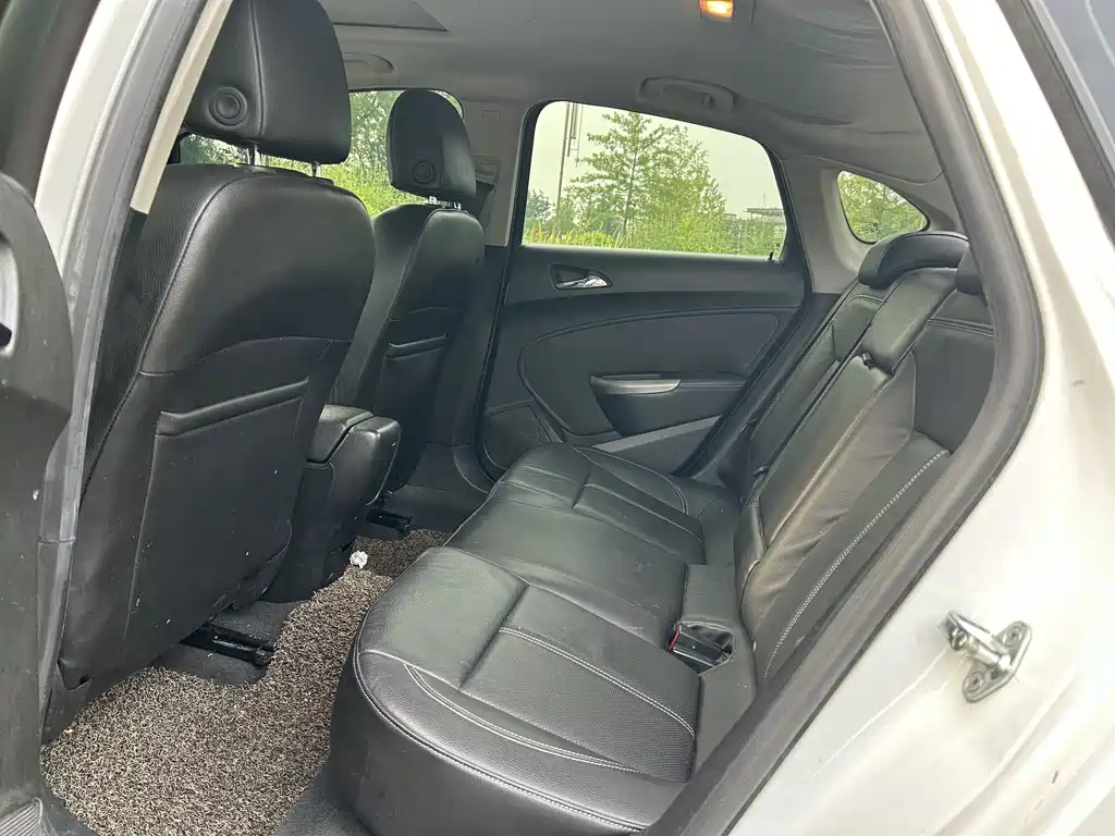 Buick Excelle — фотографии объявления, Фото 12